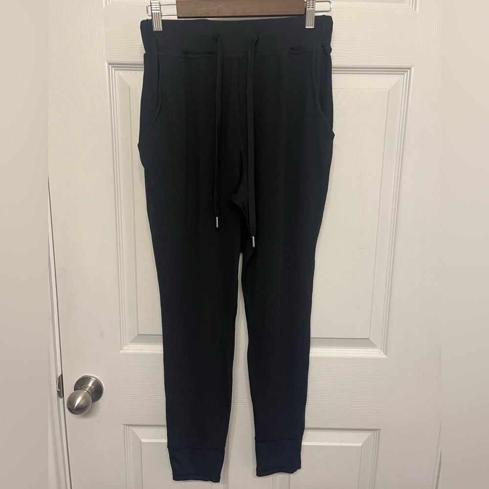Women’s Black Yoga Pants Pocketed Joggers SZ Medium